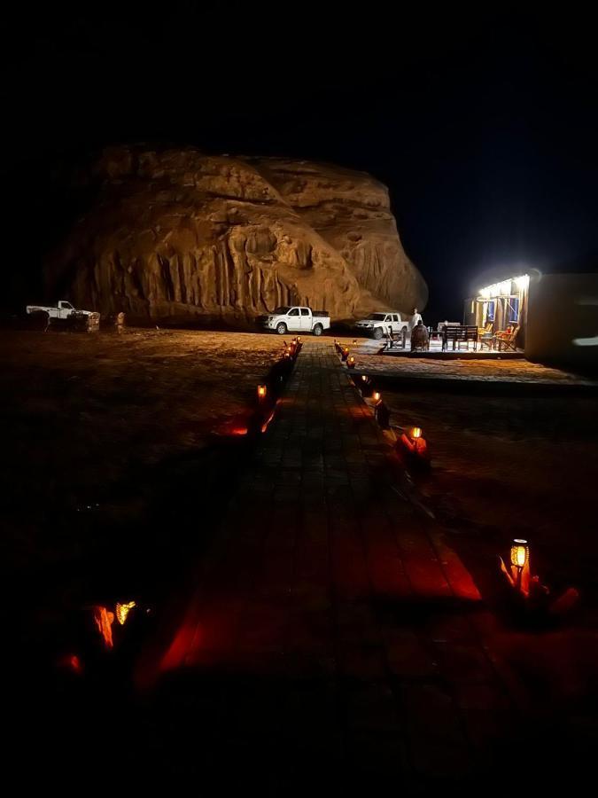 Waseem Luxury Camp Wadi Rum Exterior photo